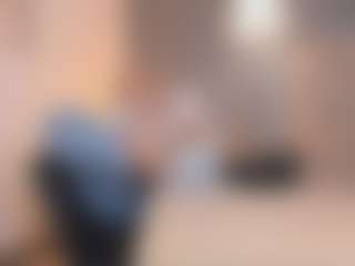Live cam show with ah-mara - Public Big Tits on Gym Cam Girls
