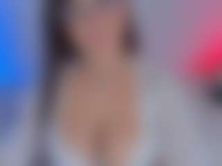 chloe-romero's Live Sex Cam Show