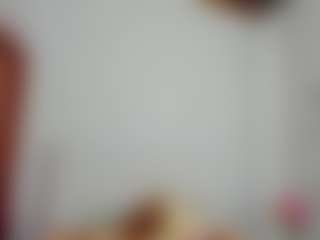 Venus Vega MILF webcam performer live streaming