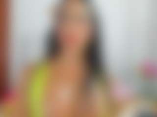Venus Vega MILF webcam performer live streaming