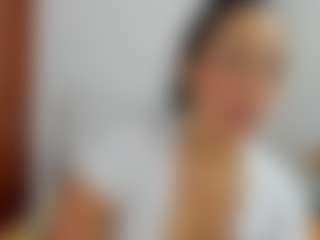 Venus Vega MILF webcam performer live streaming