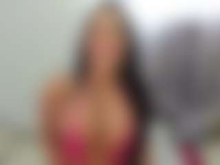 Live cam show with Venus Vega - Strip Mature on Camsoda