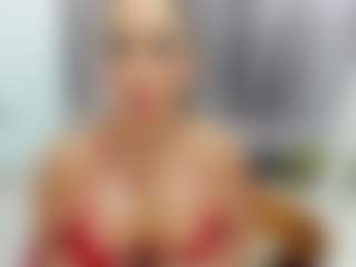 Live cam show with Venus Vega - Facial Piercings on Camiplay Live