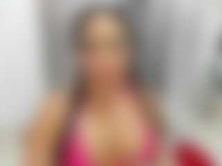 Live cam show with Venus Vega - Big Tits MILF on Camsoda