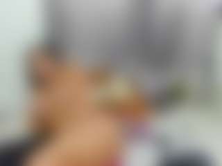 Venus Vega MILF webcam performer live streaming