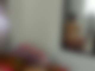Live cam show with Venus Vega - Average on hrnylive.com