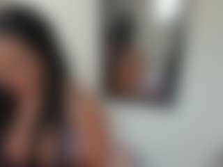 Venus Vega MILF webcam performer live streaming