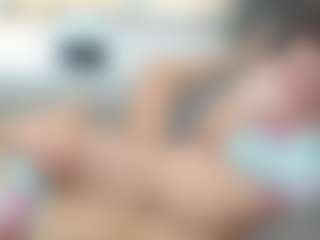 Live cam show with Margo and Alice - Strapon on AdultVida.com