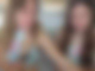 Live cam show with Margo and Alice - Strapon on AdultVida.com