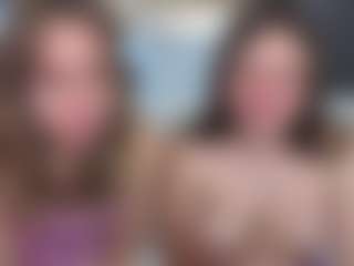 Live cam show with Margo and Alice - Petite on Camsoda