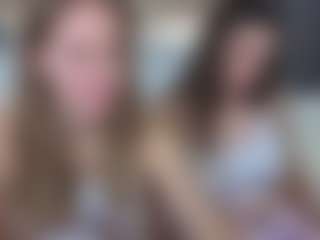 Live-Cam-Show mit Margo and Alice - Dildo Or Vibrator auf Camsoda