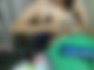 Gomezdanis01's Live Sex Cam Show