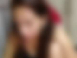 Live cam show with Gomezdanis01 - Small Ass on Soda Cam