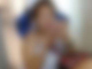 Live cam show with Gomezdanis01 - Small Ass on Hubzter Live