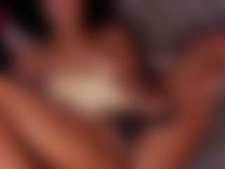 Live cam show with Anastassia - Shaved Pussy on Lustler