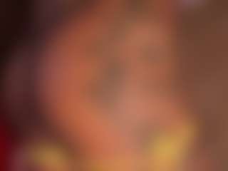 Live cam show with Anastassia - Ebony Shaved Pussy on AdultVida.com