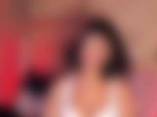 Live cam show with Anastassia - Black Amateur on intimatelivegirls.com
