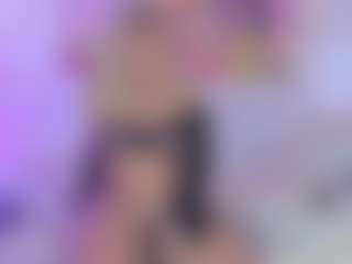 Live cam show with Dakotta Johanson - Blonde Hair Teen (18+) on intimatelivegirls.com