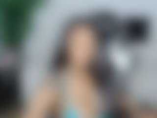 Live cam show with January Rose - Outside on Pornisteam.com