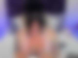 Gin's Live Sex Cam Show