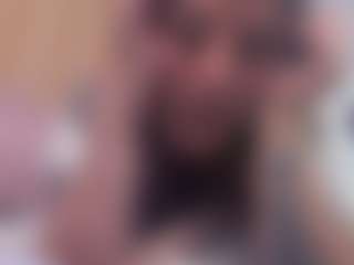 Live cam show with Gin - Twitter on xfollow cams