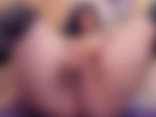 Live cam show with Gin - Wild on Hubzter Live