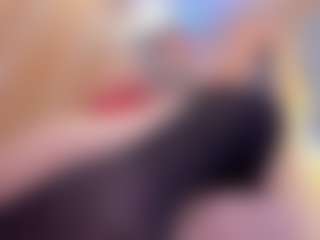 Live cam show with Gin - Mature on SinfulBabes