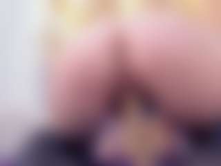 Live cam show with Gin - Smoking on slutload