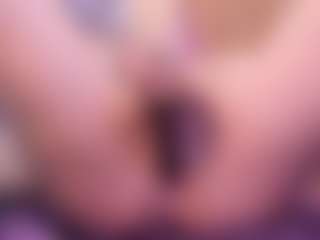 Gin's Live Sex Cam Show