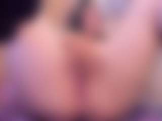 Gin's Live Sex Cam Show