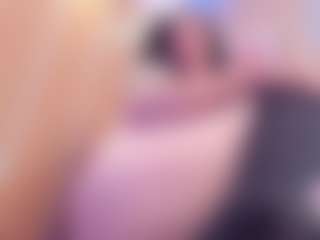 Live cam show with Gin - Gagging on Camsoda