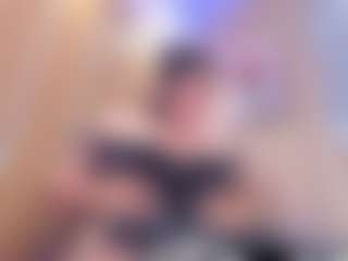 Live cam show with Gin - Wild on Camsoda