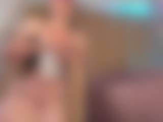 Gin's Live Sex Cam Show