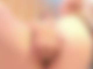 Live cam show with Gin - Double Penetration on Camsoda