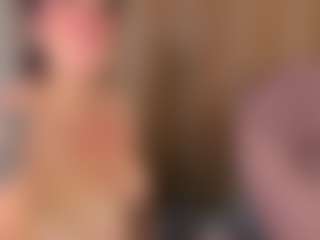 Live cam show with Gin - Double Penetration on Camsoda