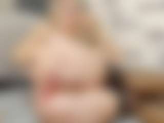 sweetdaiana23's Live Sex Cam Show