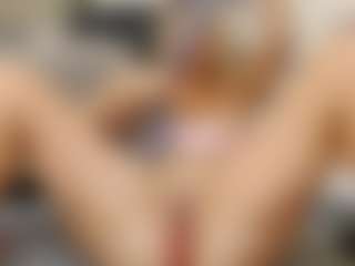 sweetdaiana23's Live Sex Cam Show