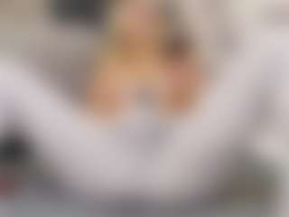 sweetdaiana23's Live Sex Cam Show