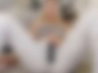 sweetdaiana23 MILF webcam performer live streaming
