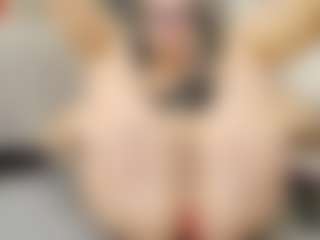 sweetdaiana23's Live Sex Cam Show