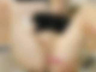 sweetdaiana23's Live Sex Cam Show