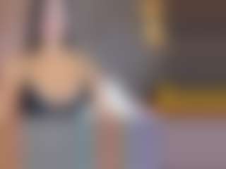 Live cam show with Ahincale - Curvy on Gym Cam Girls