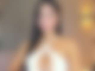 Live cam show with Ahincale - Shaved Pussy on sexylive.show