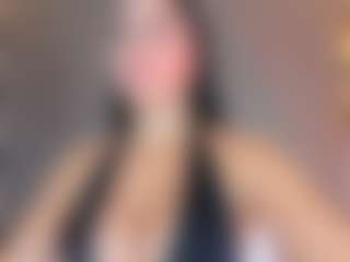 Live cam show with Ahincale - Spank Curvy on AdultVida.com