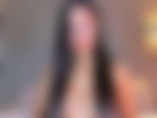 Live cam show with Ahincale - Curvy Teen (18+) on Streamer API