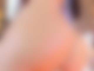 Live cam show with Ahincale - Shaved Pussy on Uber Horny