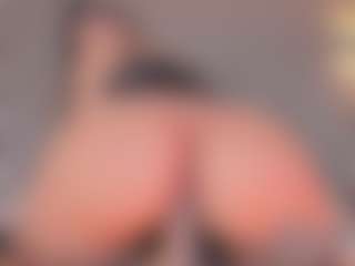 Live cam show with Ahincale - Brown Eyes on camgirlchat.live