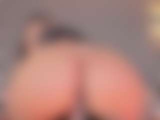 Live cam show with Ahincale - Big Tits on AdultVida.com