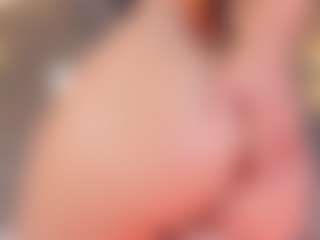 Live cam show with Ahincale - Brown Eyes Big Tits on Camsoda