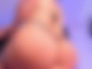 EMMA FERNANDEZ's Live Sex Cam Show